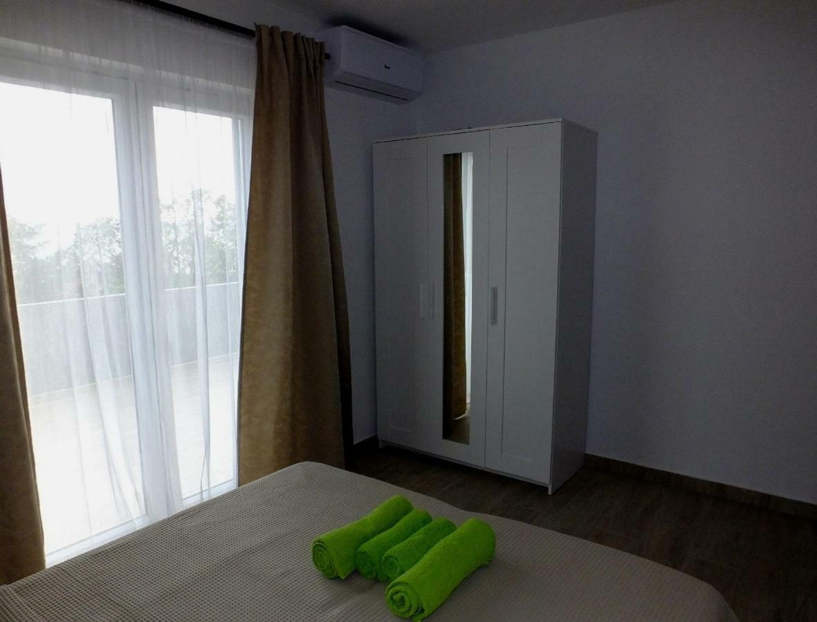 Apartmani Berno Starigrad Paklenica Εξωτερικό φωτογραφία