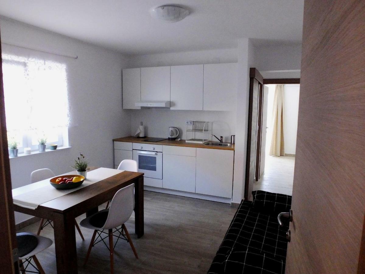 Apartmani Berno Starigrad Paklenica Εξωτερικό φωτογραφία